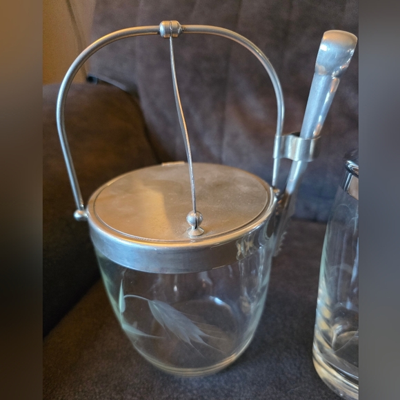 NORITAKE SASAKI GLASS WHEAT ETCHED BAR SET-PITCHER, DRINK SHAKER, AND ICE BUCKET - Picture 6 of 8